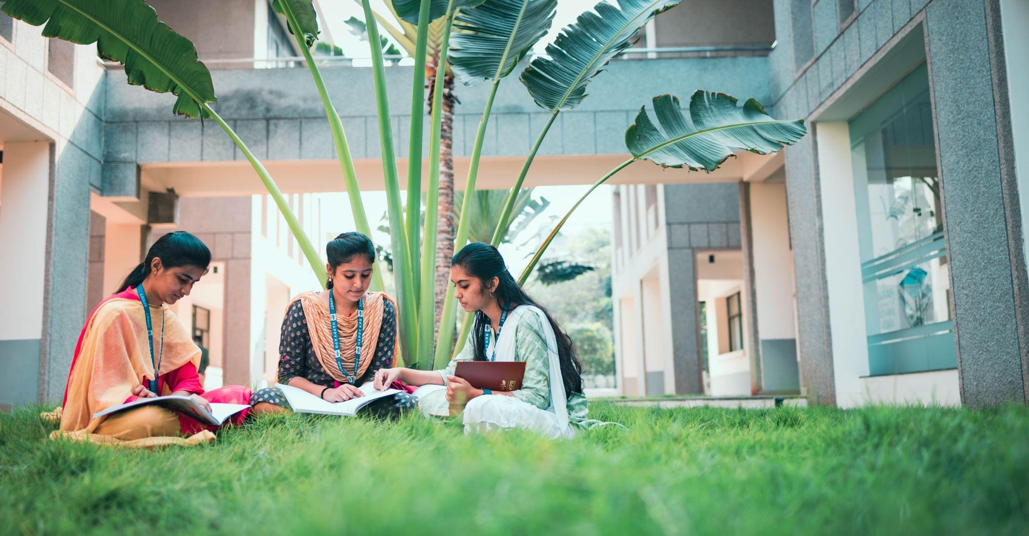 KPRIET Student Candid photo 8